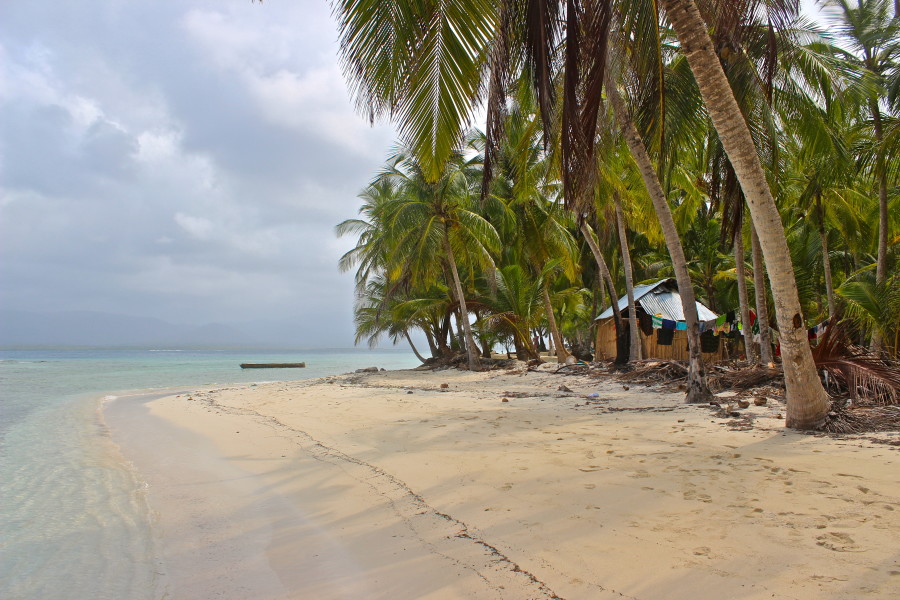 San-blas-panama_travel-backpacking-centralamerica-beaches-howtogetthere