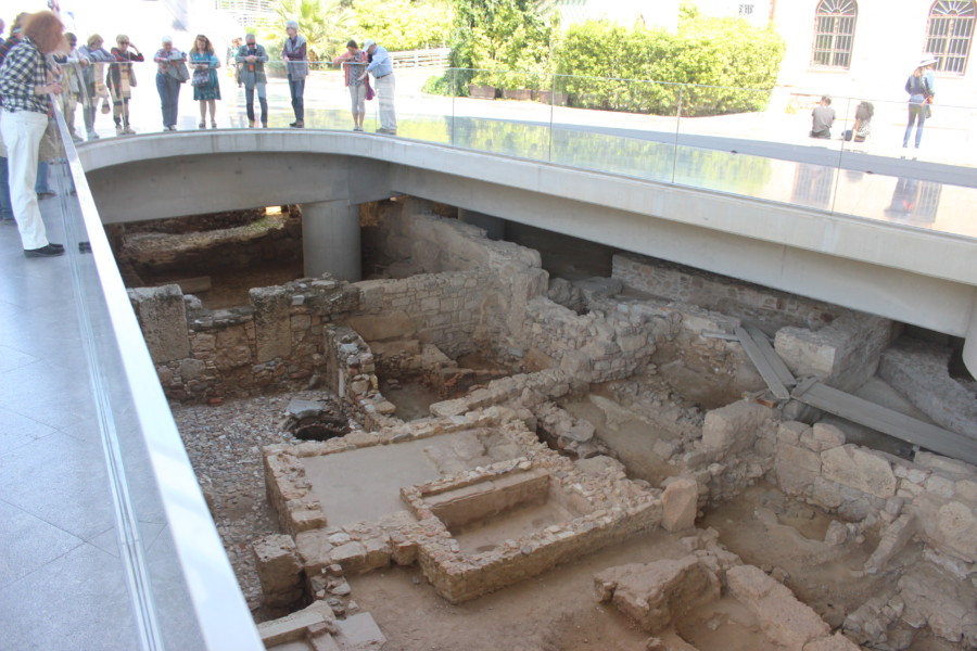 zeus-athens-temple-that-wanderlust-travel-nomads-diving-acropolis-museum2