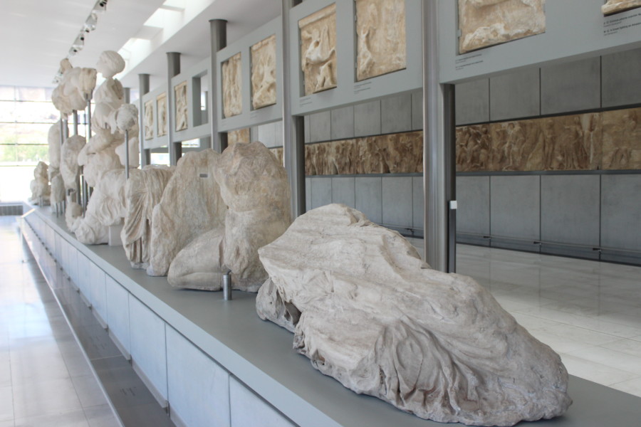zeus-athens-temple-that-wanderlust-travel-nomads-diving-acropolis-museum3