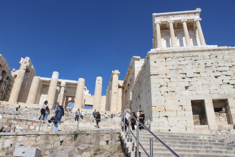 acropolis-athens-temple-that-wanderlust-travel-nomads-diving