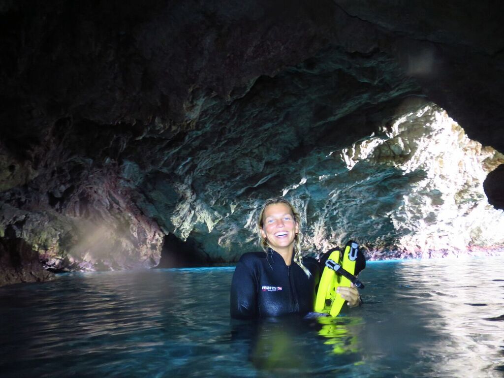 cave-renate-karpathos-seals