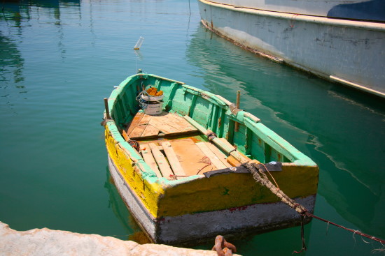 fishing_boat_marsaxlokk_malta_thatwanderlust