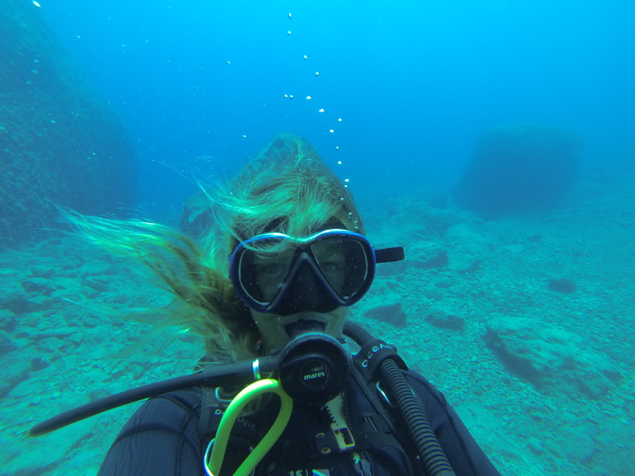 diving-gopro-karpathos-renate-rigters-travel-thatwanderlust